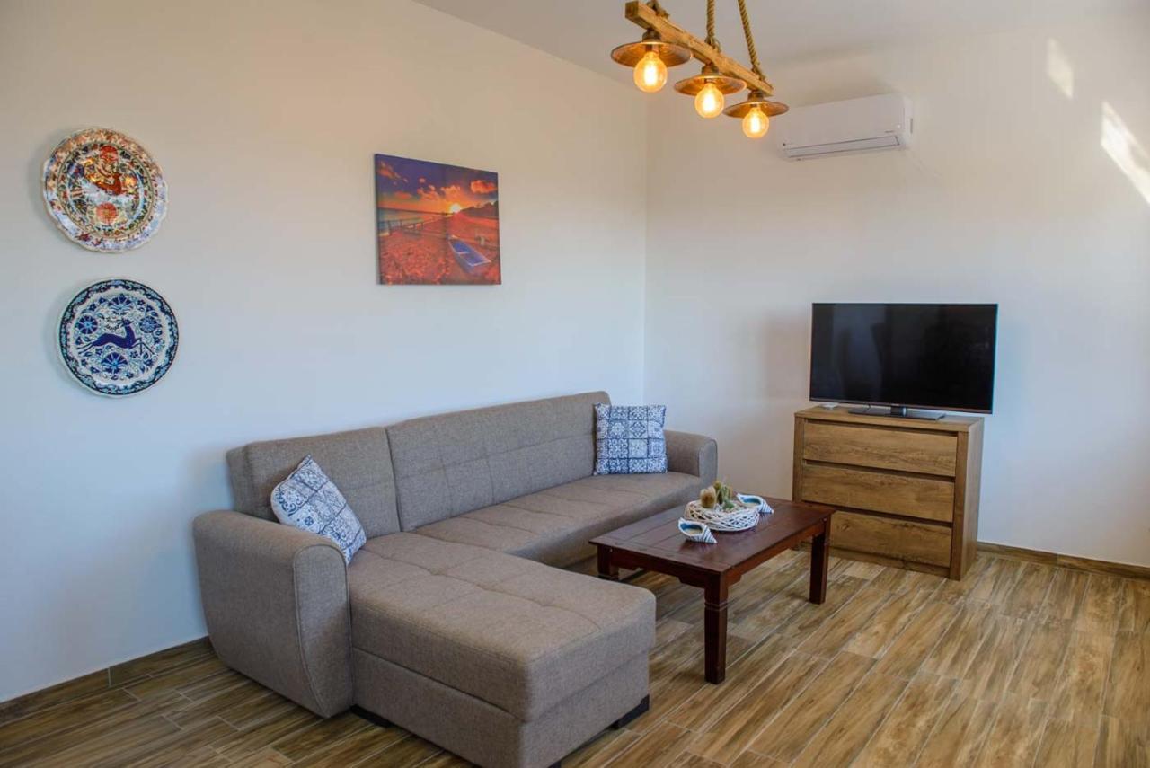 Blue Bay Villas , Ground Floor Arhángelosz Kültér fotó